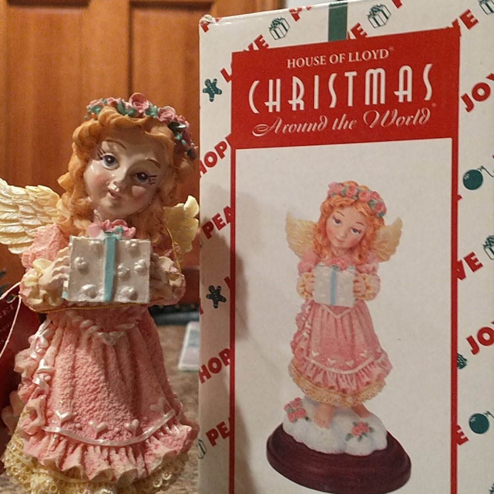 House of Lloyd/Christmas Around the World